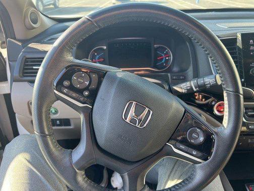 2020 Honda Pilot Touring 8-Passenger