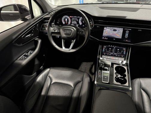 2023 Audi Q7 55 Premium