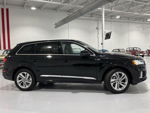 2023 Audi Q7 55 Premium