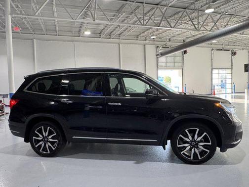 2019 Honda Pilot Touring 8-Passenger