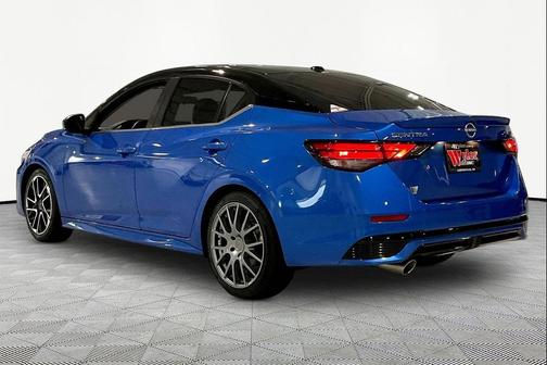 Electric Blue Metallic/Super Black 2024 Nissan Sentra SR