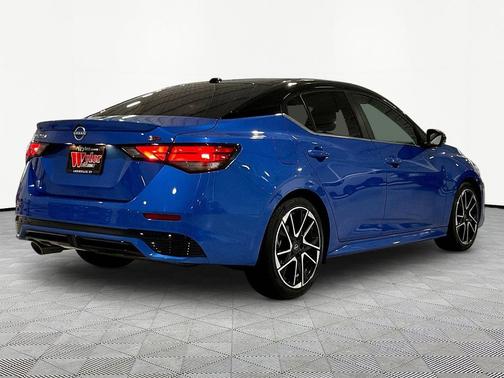 Electric Blue Metallic/Super Black 2024 Nissan Sentra SR