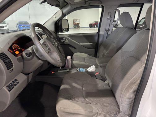 2021 Nissan Frontier SV