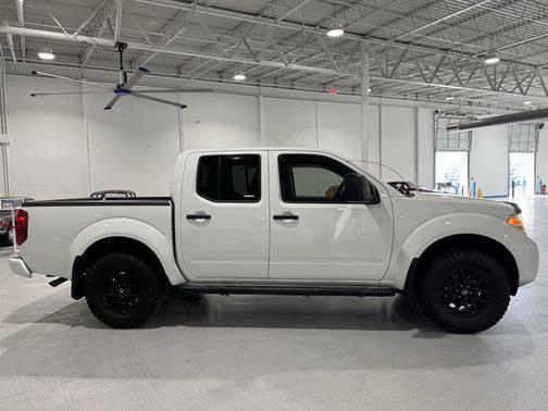 2021 Nissan Frontier SV