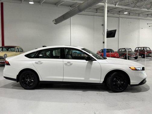 2025 Honda Accord Sport SE 1.5T