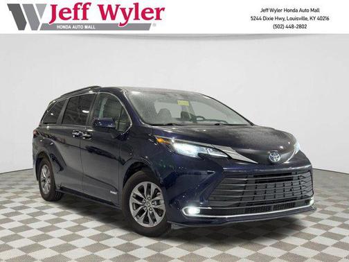 2021 Toyota Sienna XLE 7 Passenger
