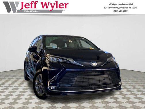 2021 Toyota Sienna XLE 7 Passenger