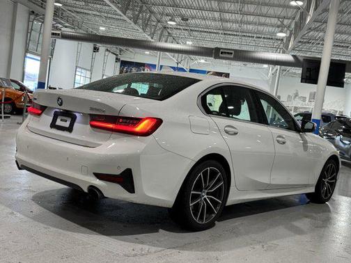 2021 BMW 330 xDrive