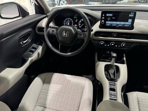 2026 Honda HR-V LX