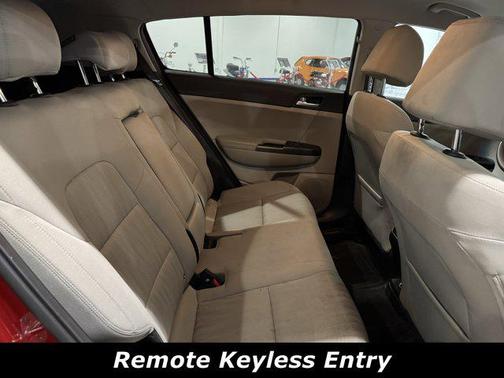 2022 Kia Sportage LX