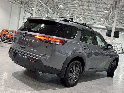 2022 Nissan Pathfinder SV 4WD