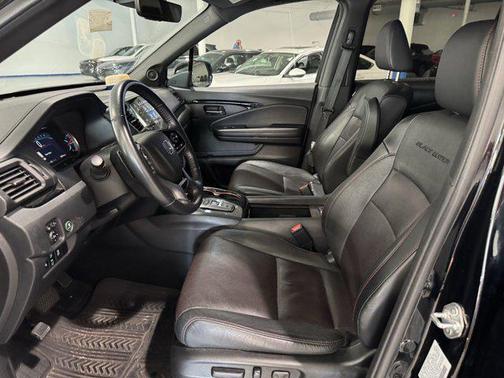 2022 Honda Pilot AWD Black Edition