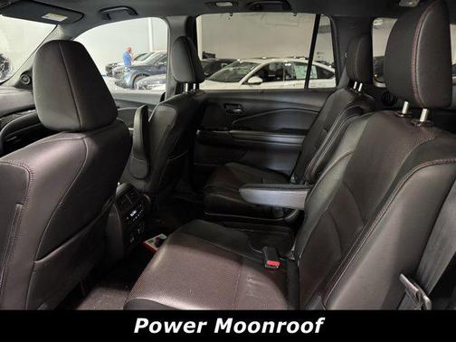 2022 Honda Pilot AWD Black Edition