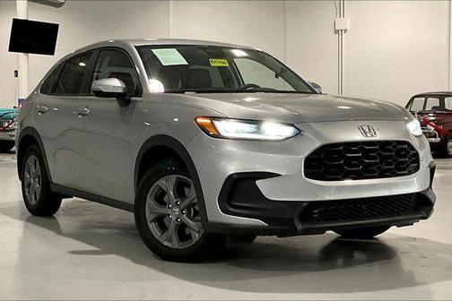 Solar Silver Metallic 2026 Honda HR-V LX