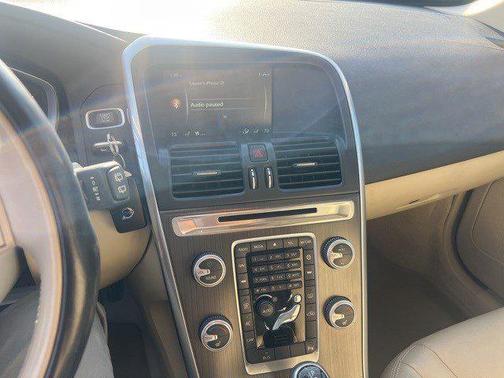 2016 Volvo XC60 T5 Premier