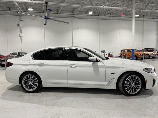 2023 BMW 530e Base