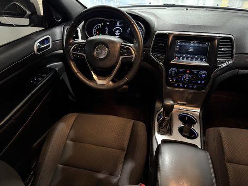 2018 Jeep Grand Cherokee Laredo