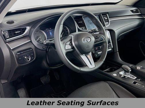 2022 INFINITI QX50 LUXE AWD