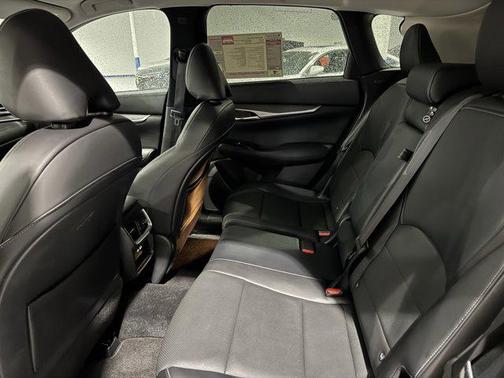 2022 INFINITI QX50 LUXE AWD