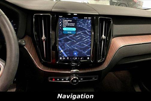 Silver Dawn Metallic 2023 Volvo XC60 B5 Plus Bright Theme