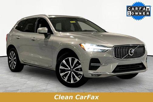 Silver Dawn Metallic 2023 Volvo XC60 B5 Plus Bright Theme