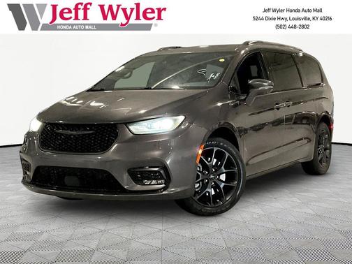 Granite Crystal Metallic Clearcoat 2022 Chrysler Pacifica Limited