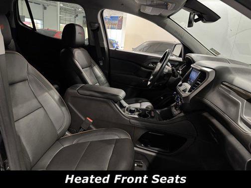 2022 GMC Acadia AWD AT4