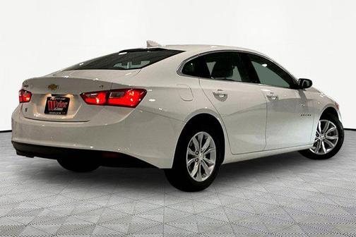 Summit White 2023 Chevrolet Malibu FWD 1LT