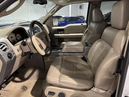 2005 Ford F-150 Lariat
