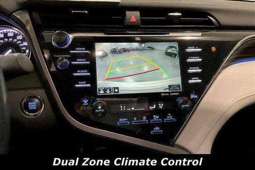 Wind Chill Pearl 2020 Toyota Camry XLE