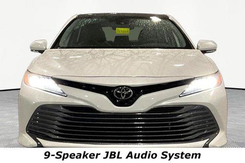 Wind Chill Pearl 2020 Toyota Camry XLE