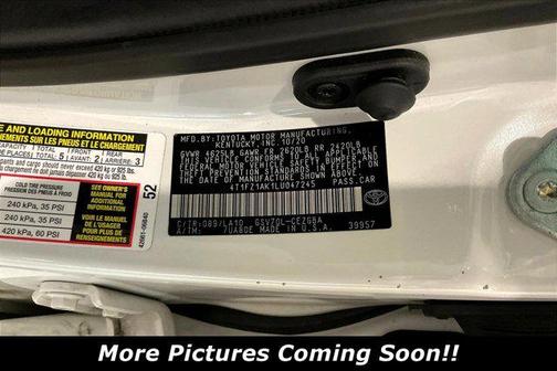 Wind Chill Pearl 2020 Toyota Camry XLE