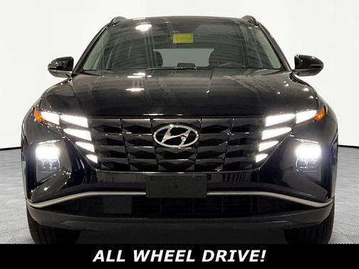 Black Pearl 2024 Hyundai TUCSON SEL