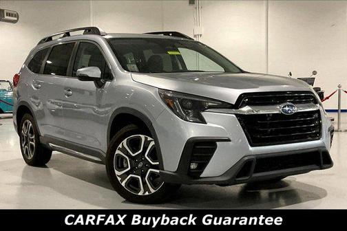 Ice Silver Metallic 2023 Subaru Ascent Limited 7-Passenger