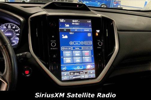 Ice Silver Metallic 2023 Subaru Ascent Limited 7-Passenger