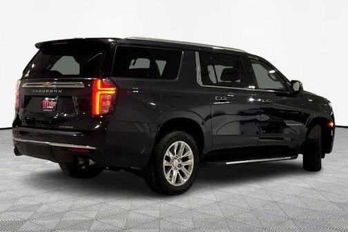 Dark Ash Metallic 2023 Chevrolet Suburban Premier