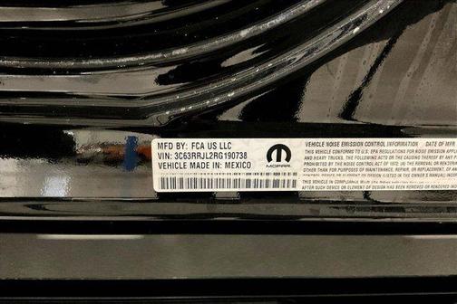 Diamond Black Crystal Pearlcoat 2024 RAM 3500 Laramie Crew Cab 4x4 8' Box