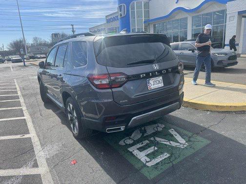 2026 Honda Pilot Touring 8-Passenger