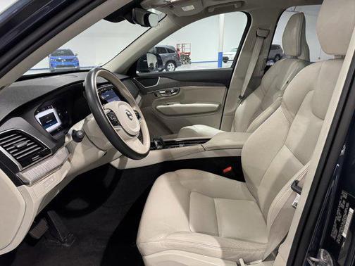 2024 Volvo XC90 Recharge Plug-In Hybrid T8 Plus 6-Seater