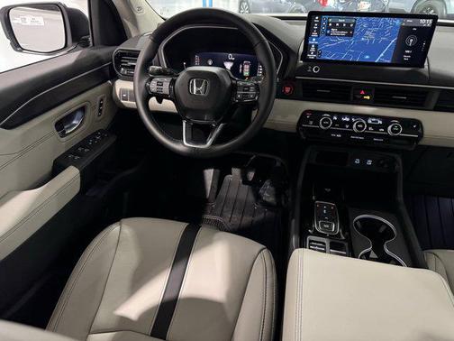 2026 Honda Pilot Touring 8-Passenger