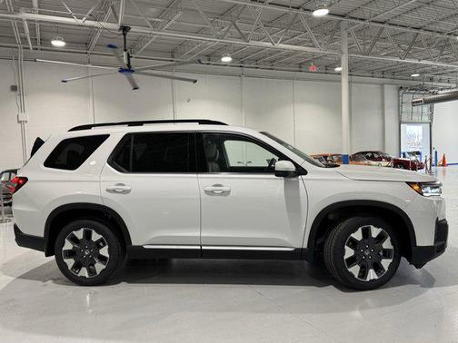 2026 Honda Pilot Touring 8-Passenger