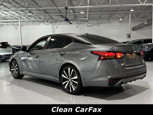 2020 Nissan Altima SR FWD