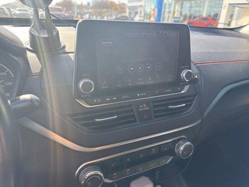 2020 Nissan Altima SR FWD