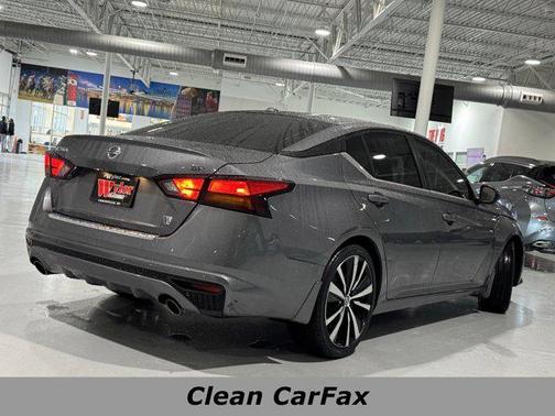 2020 Nissan Altima SR FWD