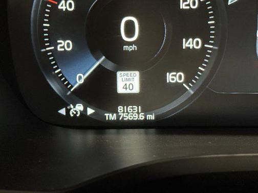 2018 Volvo XC60 T6 Momentum