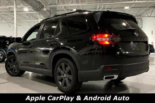 Crystal Black Pearl 2025 Honda Pilot Sport