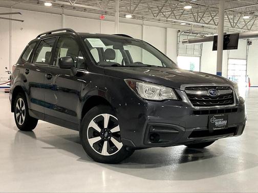 Dark Gray Metallic 2018 Subaru Forester 2.5i