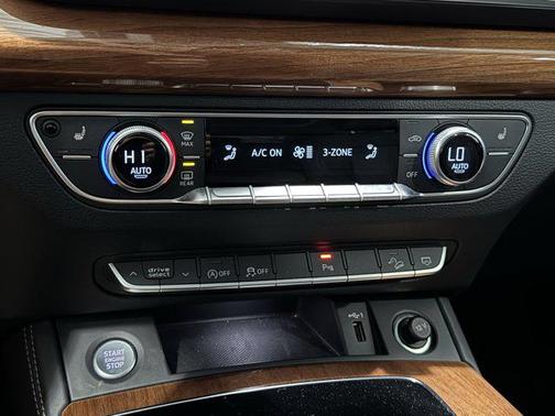 2021 Audi Q5 45 Premium Plus