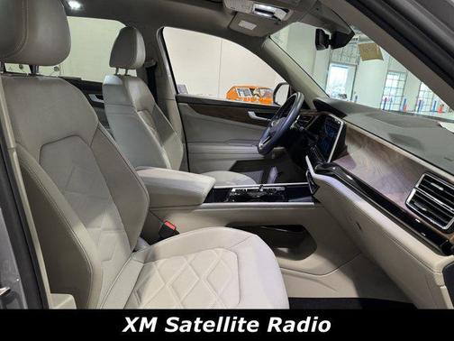 2024 Volkswagen Atlas 2.0T SE w/Technology 4MOTION