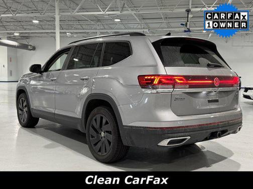 2024 Volkswagen Atlas 2.0T SE w/Technology 4MOTION